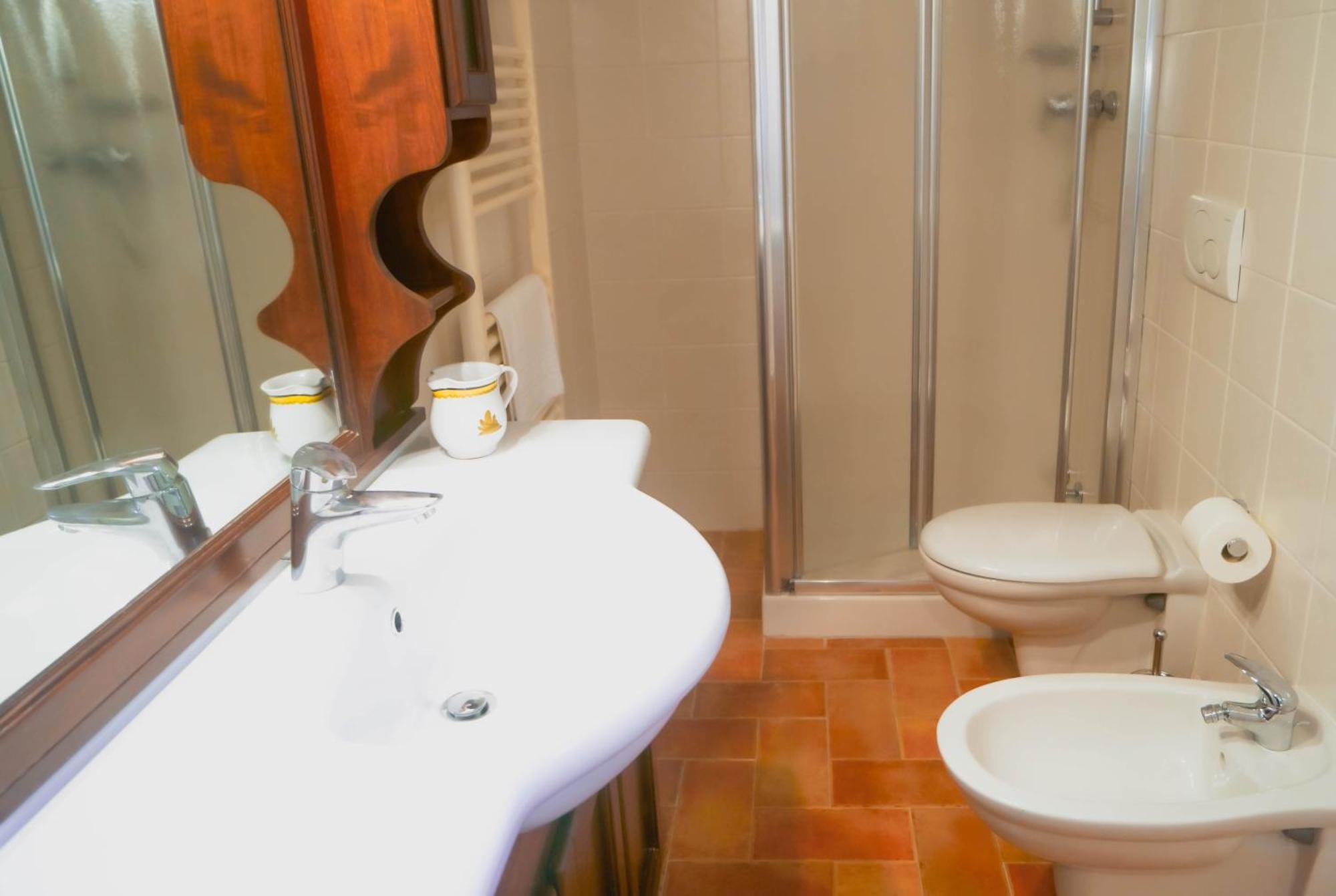 Apartament La Tonnaia Lari Zewnętrze zdjęcie