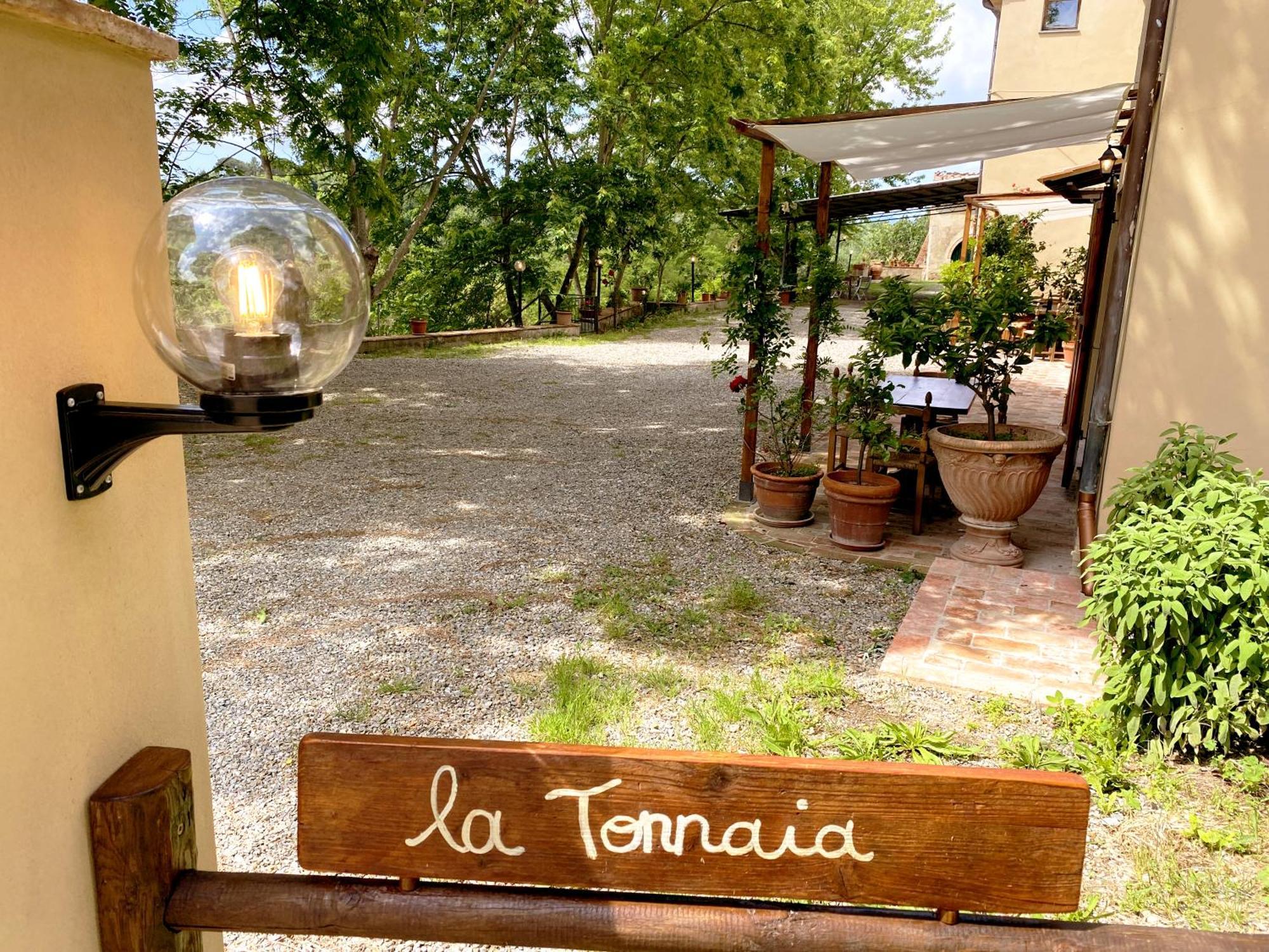 Apartament La Tonnaia Lari Zewnętrze zdjęcie